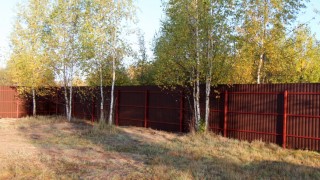 Заборы из профнастила