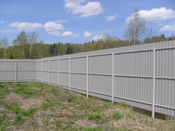 Забор из профнастила высотой 2.2 М купить с установкой в Москве